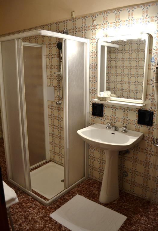 San Zenone Hotel Ezzelino מראה חיצוני תמונה