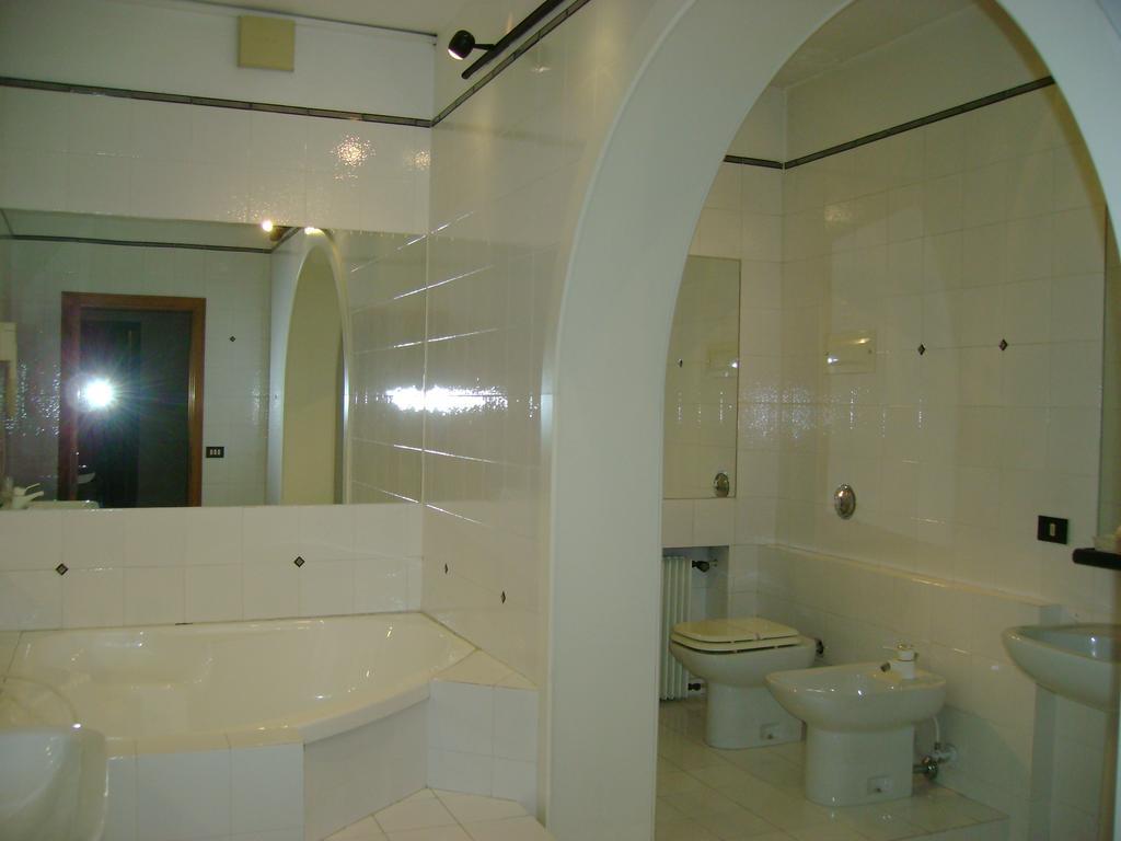 San Zenone Hotel Ezzelino חדר תמונה