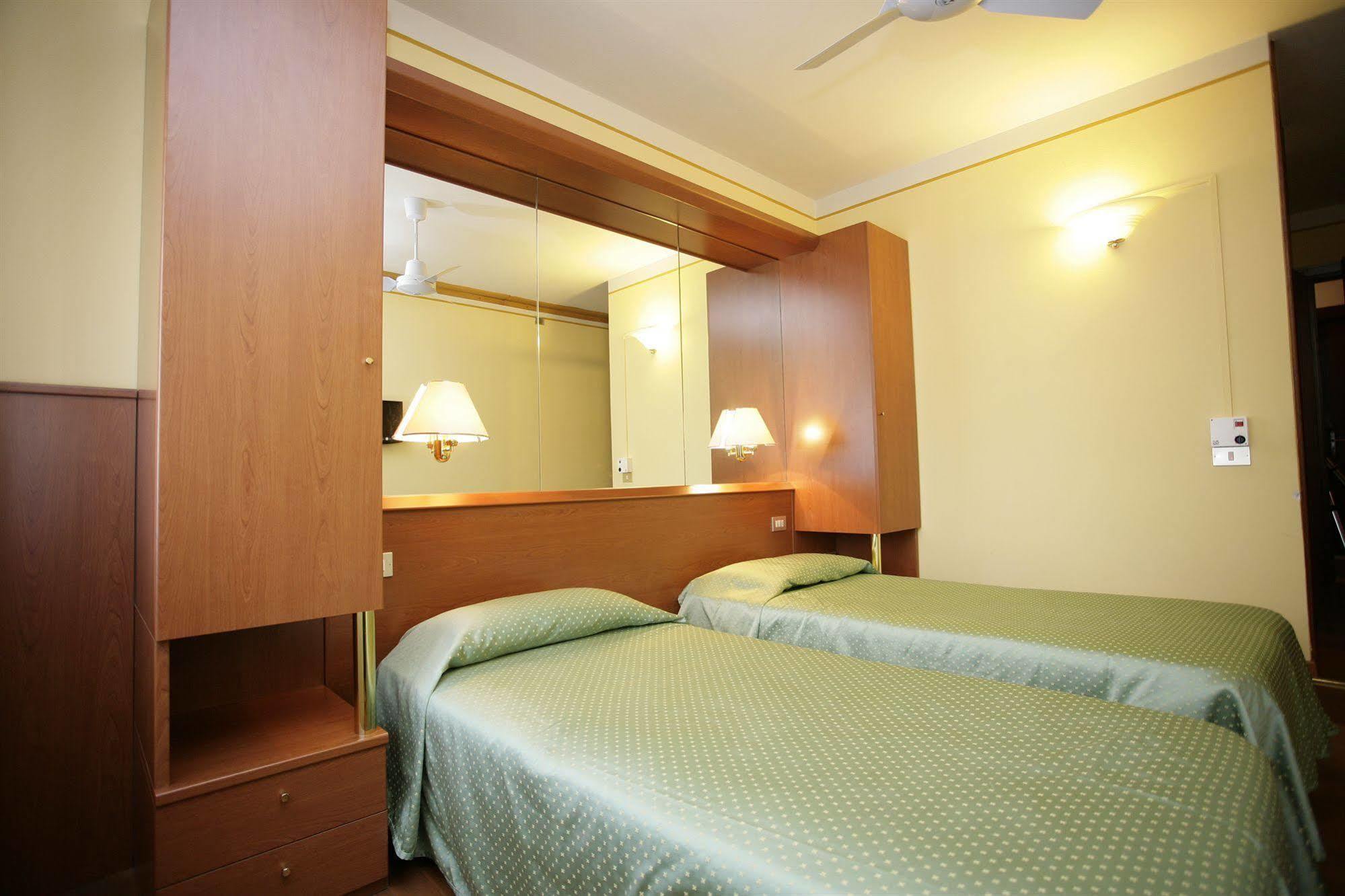 San Zenone Hotel Ezzelino מראה חיצוני תמונה