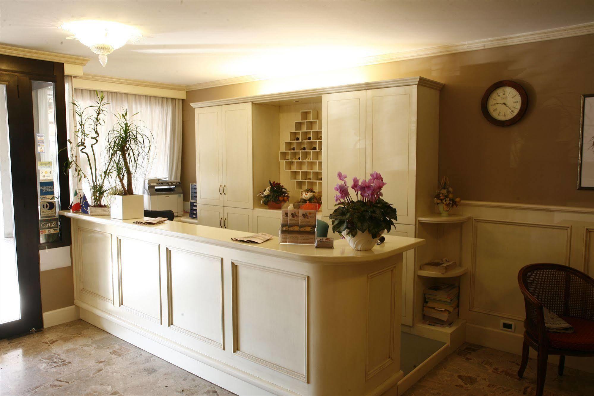 San Zenone Hotel Ezzelino מראה חיצוני תמונה