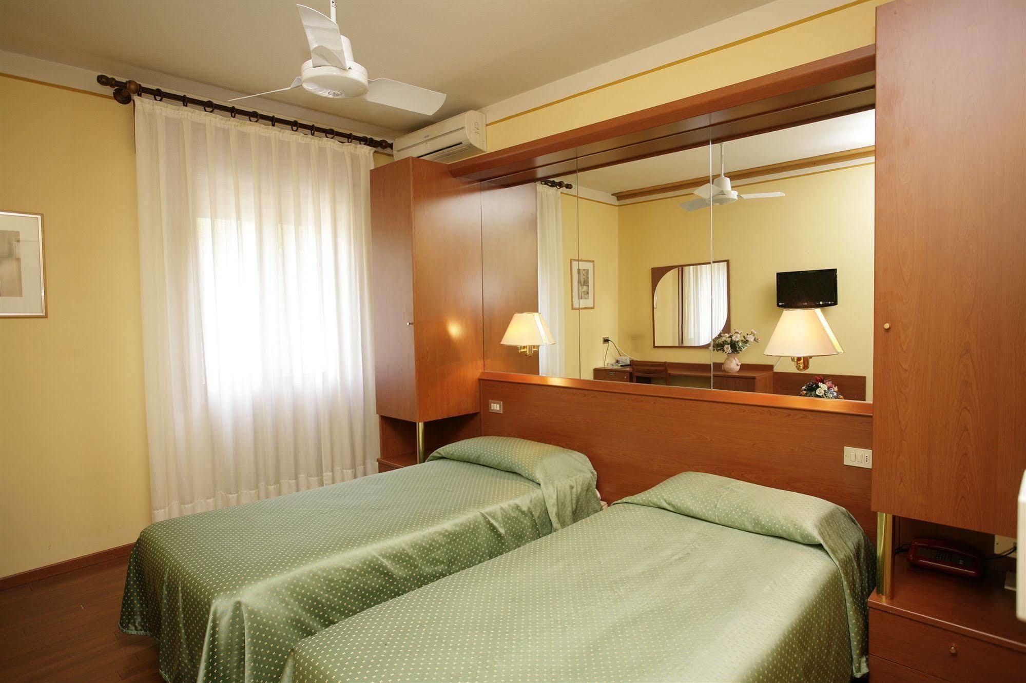 San Zenone Hotel Ezzelino מראה חיצוני תמונה