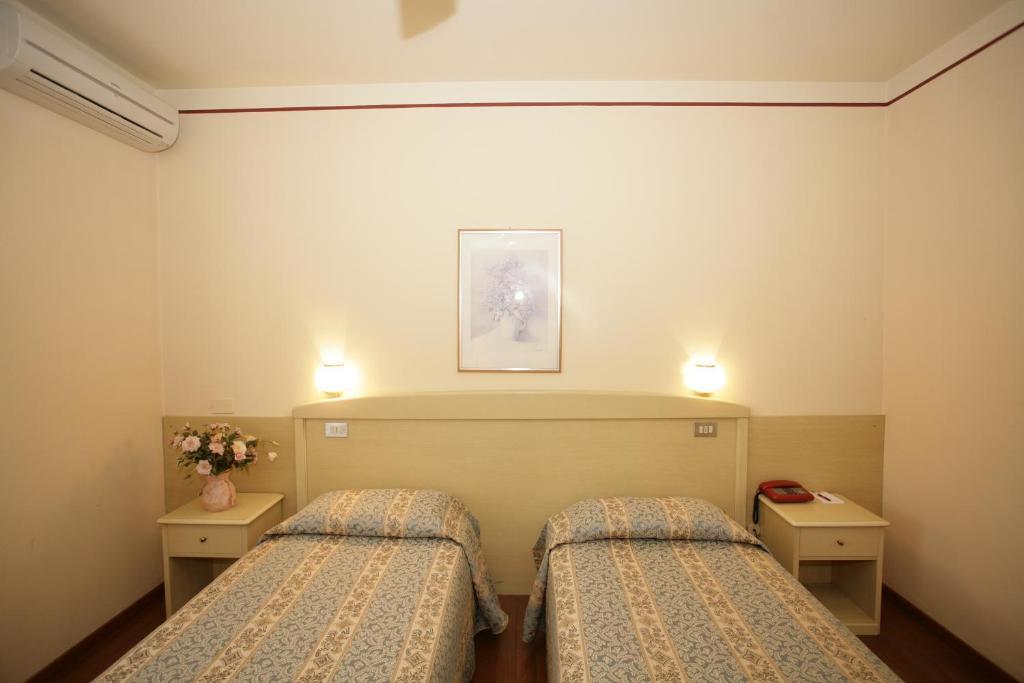 San Zenone Hotel Ezzelino חדר תמונה