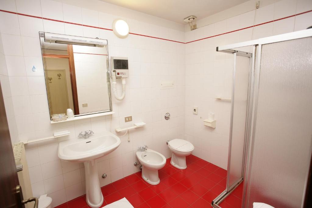 San Zenone Hotel Ezzelino חדר תמונה